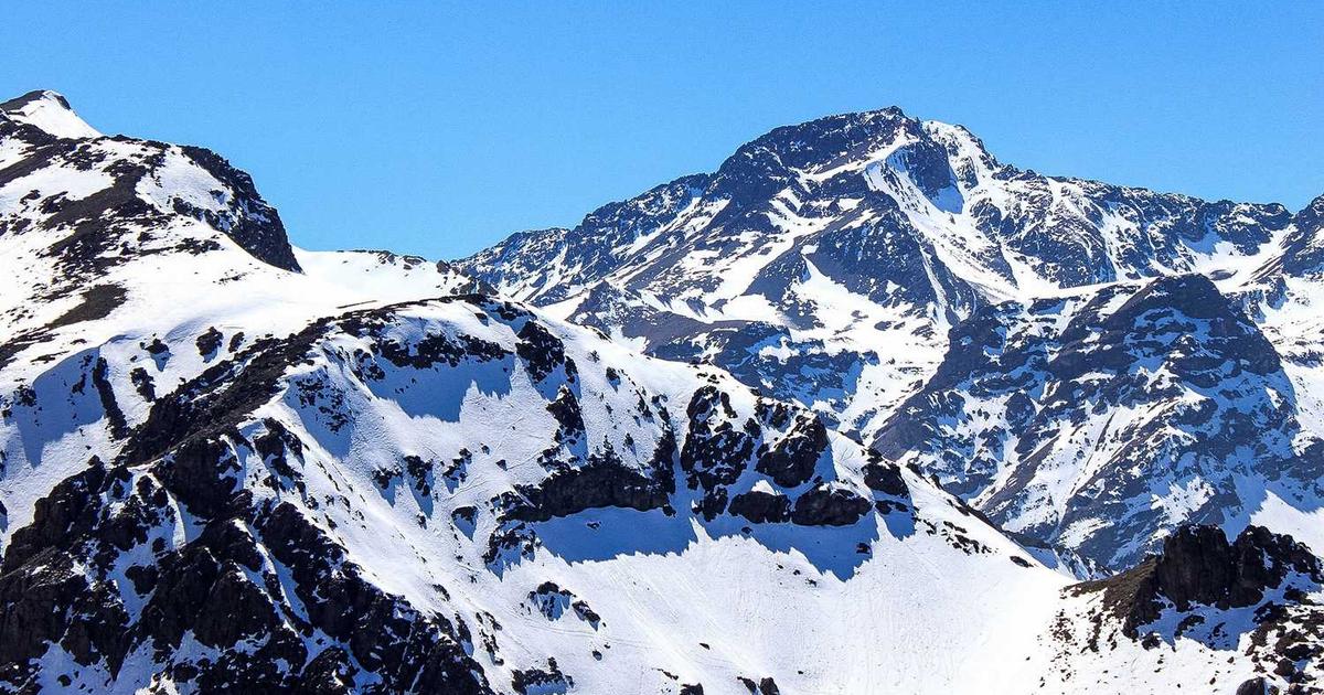 Mastering LangChain: A Guide to Building Production AI Apps